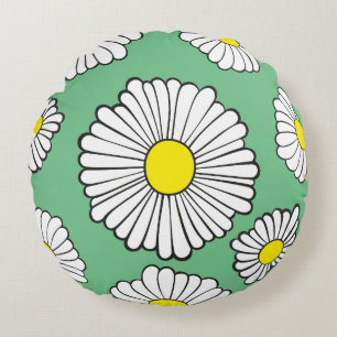 Daisy Circle on Green Round Cushion