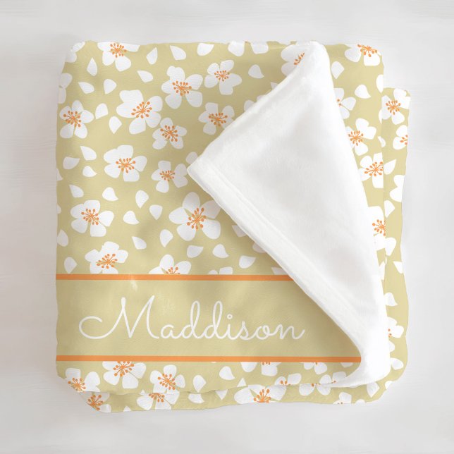 Daisy Floral Girls Custom Name Fleece Blanket (Creator Uploaded)