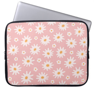 Daisy flowers seamless pattern. Floral backgrounda Laptop Sleeve