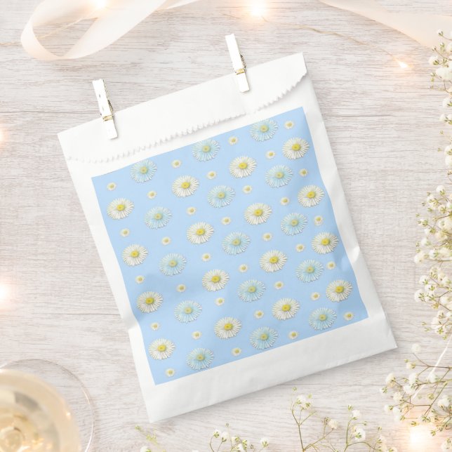 Daisy Pattern on light blue background  Favour Bag (Clipped)