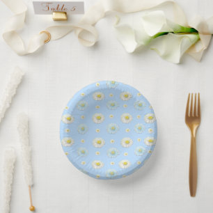 Daisy Pattern on light blue background Paper Plate