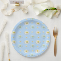 Daisy Pattern on light blue background 