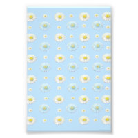 Daisy Pattern on light blue background