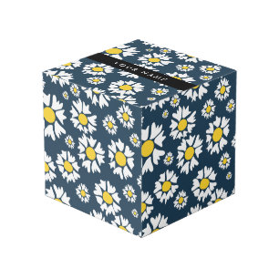 Daisy Pattern, White Daisies, Your Name Cube