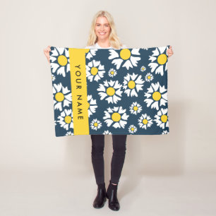 Daisy Pattern, White Daisies, Your Name Fleece Blanket