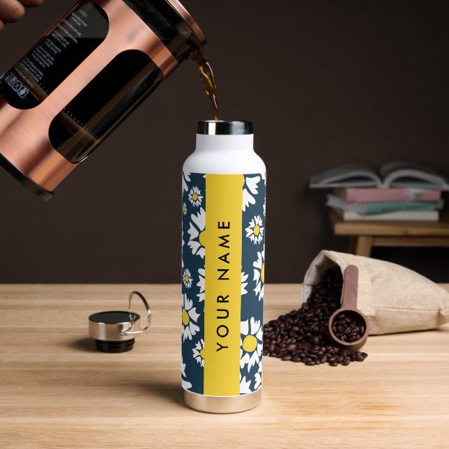 Daisy Pattern, White Daisies, Your Name Water Bottle (Coffee)