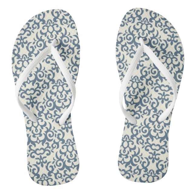 Damask pattern on gradient background 2 thongs (Footbed)