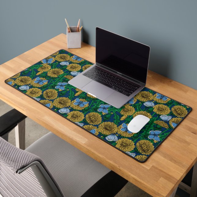 Dandelion medow desk mat (Office 2)