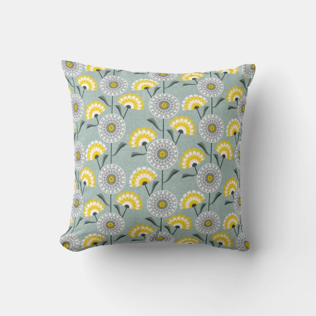 Dandelions field cushion (Front)