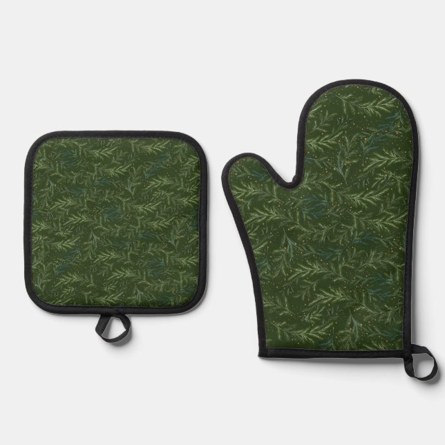 Dark Green Classic Pine Wreath Christmas Holiday Oven Mitt & Pot Holder Set (Front)