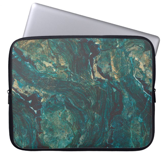 Dark green marble: luxurious texture. laptop sleeve (Front)