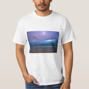 Dark moody purple sky seascape oil painting T-Shirt