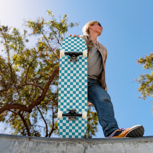 Dark turquoise checkered  skateboard (Outdoor 1)
