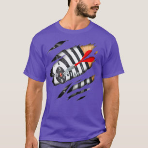 Darts in me design Dardesign T-Shirt