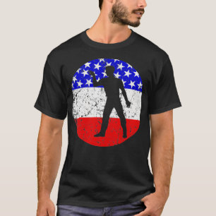 Darts Retro Darts Player American Flag T-Shirt