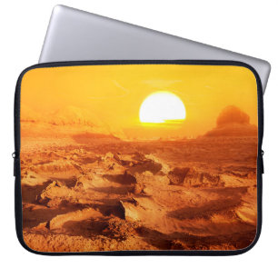 Dasht-e Lut deser - the hottest place on Earth. Su Laptop Sleeve