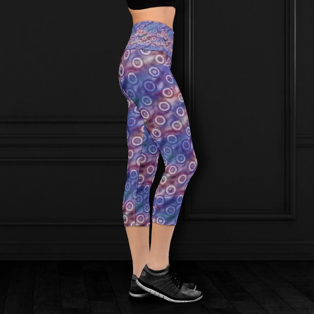 Dazzling Doughnuts | Blue and Red Ombre Wave Capri Leggings (Creator Uploaded)