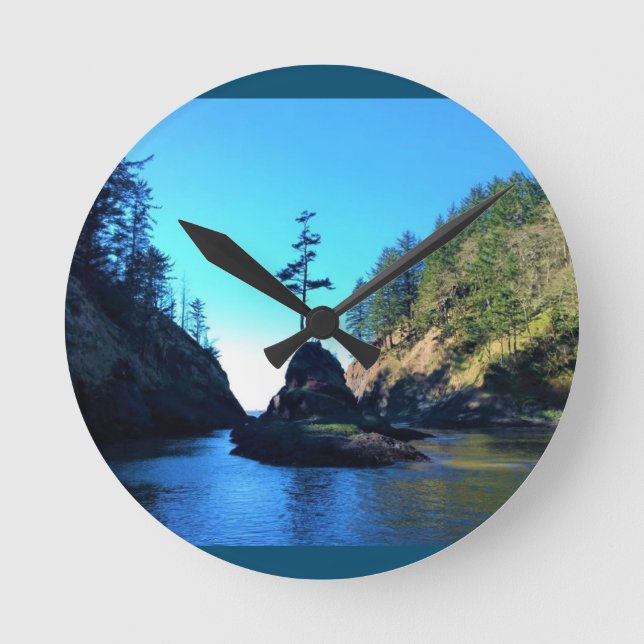 Dead Man's Cove, Cape Disappointment, Washington Round Clock (Front)