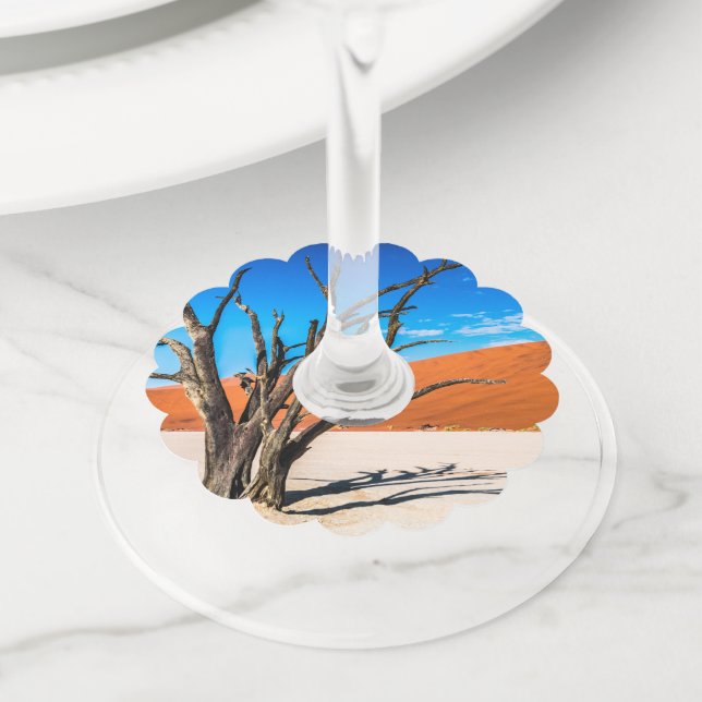 Dead tree in Deadvlei, Namibia Wine Glass Tag (Close Up)