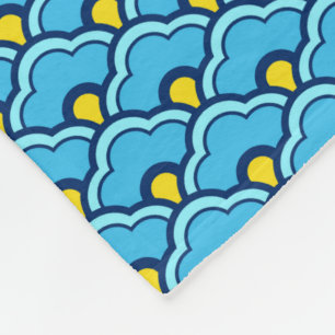 Deco Chinese Scallops, Turquoise and Aqua Fleece Blanket