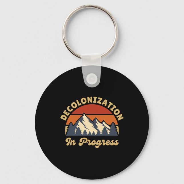 Decolonisation Progress Decolonise Earth Retro Vin Key Ring (Front)