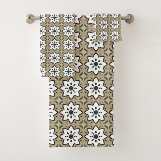 Decorative beige background patterned bath towel set (Insitu)