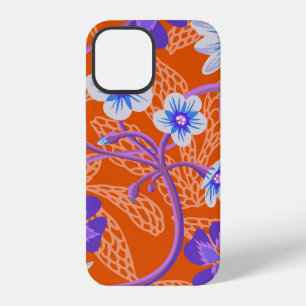 Decorative blooming wildflowers. Summer floral bac iPhone 12 Case