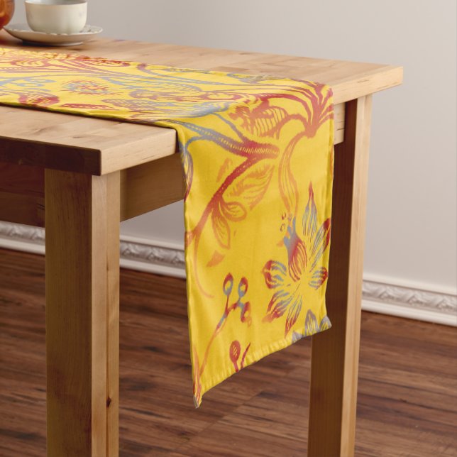 Decorative flowers 16 short table runner (In Situ)