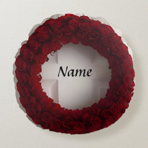 Decorative Heart Wreath with Bright Red Hearts Round Cushion