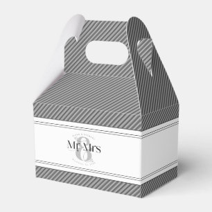 Decorative Modern Wedding Mr Mrs ID887 Favour Box
