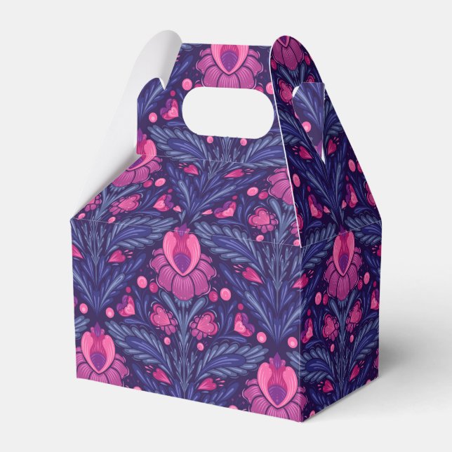 Decorative pattern with hearts favour box (Front Side)
