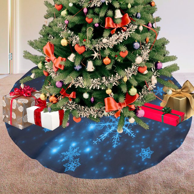 Deep Blue & Bright Snowflakes Tree Skirt (Deep Blue & Bright Snowflakes Tree Skirt)