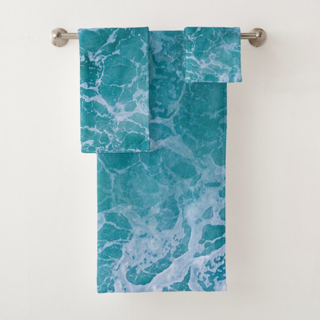 Deep Blue Ocean Waves Bath Towel Set (Insitu)