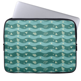 Deep Green Ocean Waves & Seashells Seamless Patter Laptop Sleeve
