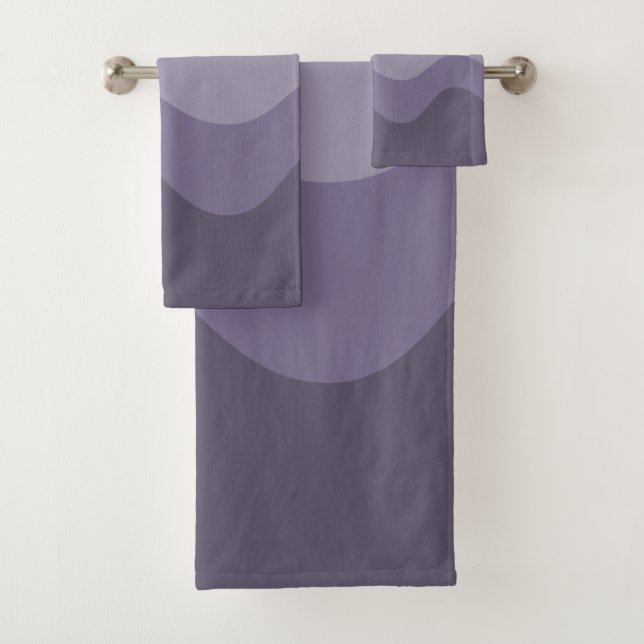 Deep Purple Gray Wavey Stripe Modern Bath Towel Set (Insitu)
