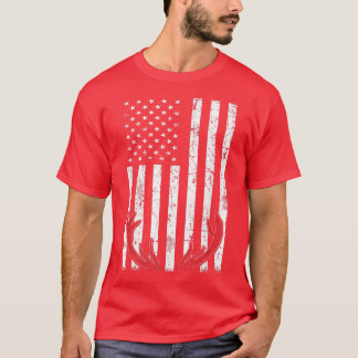 Deer Antlers American Flag USA Hunting Fishing T  T-Shirt