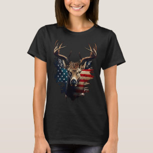 Deer Hunting American Flag Whitetail Buck Antlers  T-Shirt