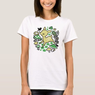 Deer in forest -green T-Shirt