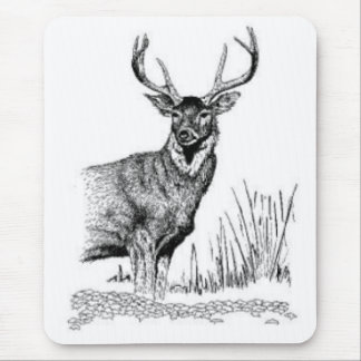 Deer standing mouse pad