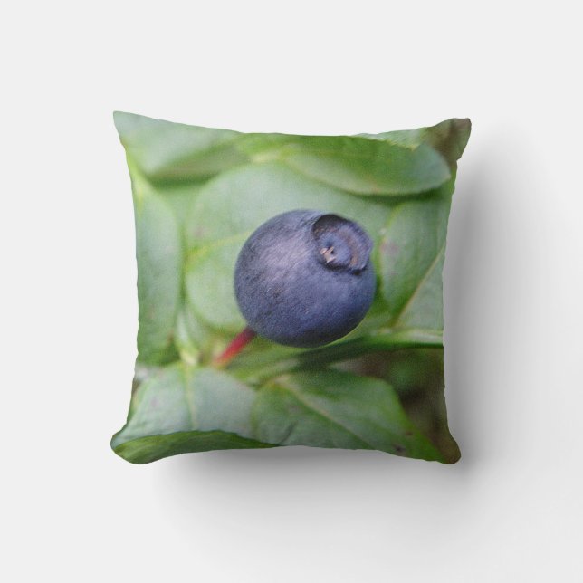 Dekokissen Heidelbeere mit grünen Blättern Cushion (Front)