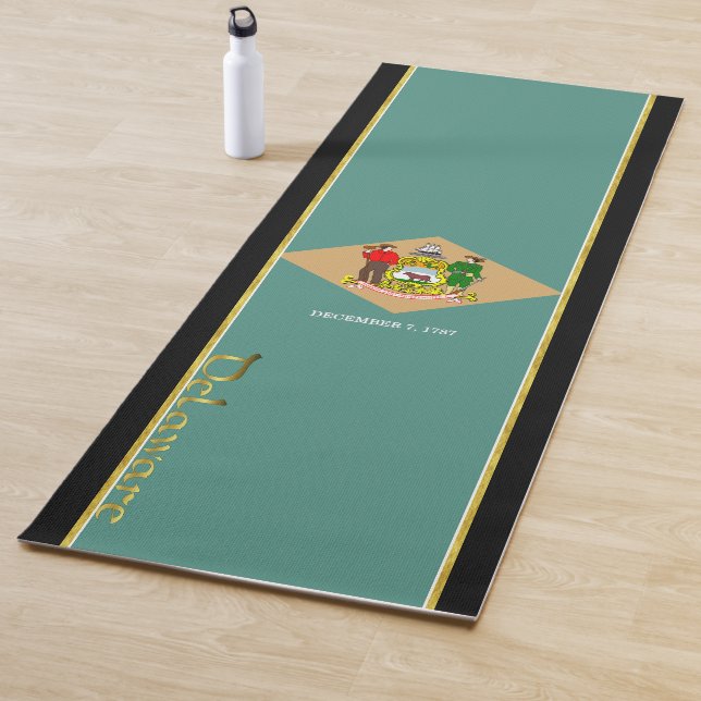 Delaware flag yoga mat (In Situ)