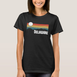 Delaware Vintage Sunset 80s Retro Summer State USA T-Shirt