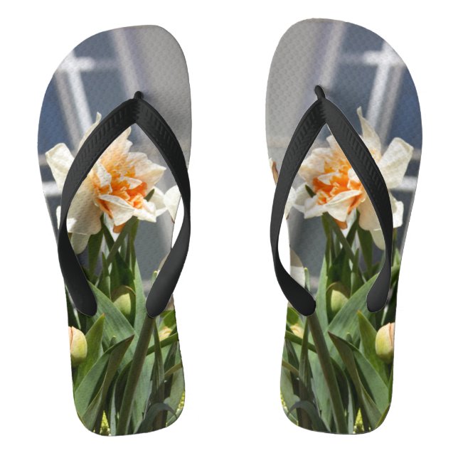 Delicate cute daffodils spring     thongs (Footbed)
