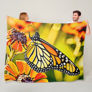 Delicate Monarch Butterfly Bloom Design Fleece Blanket