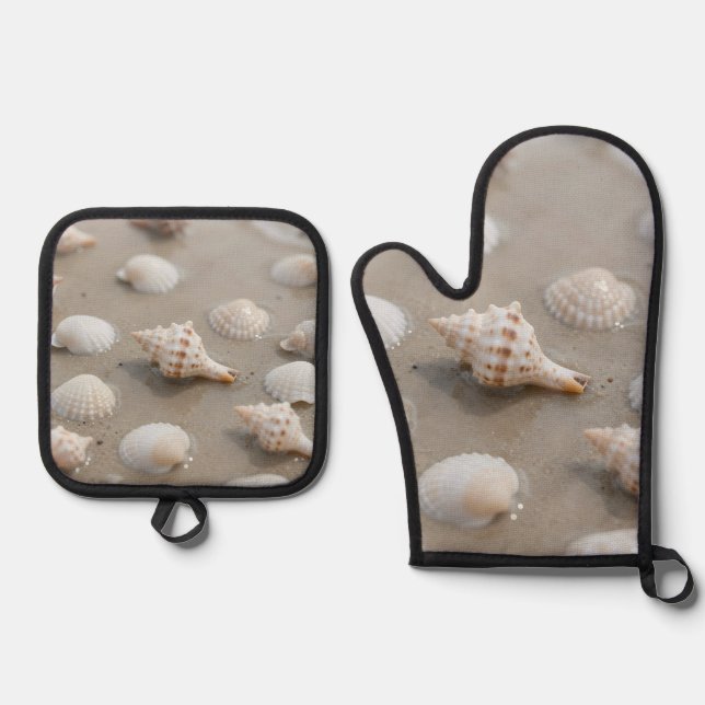Delicate Seashells Beach Serenity Oven Mitt & Pot Holder Set (Front)