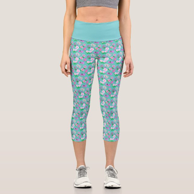 Delicate wildflower print in turquoise capri leggings (Front)