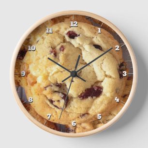DELICIOUS COOKIE SHORTBREAD CLOCK