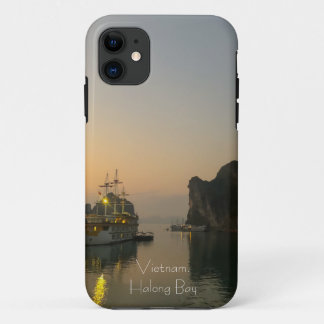 Delightful sunset in Halong Bay Vietnam Case-Mate  iPhone 11 Case