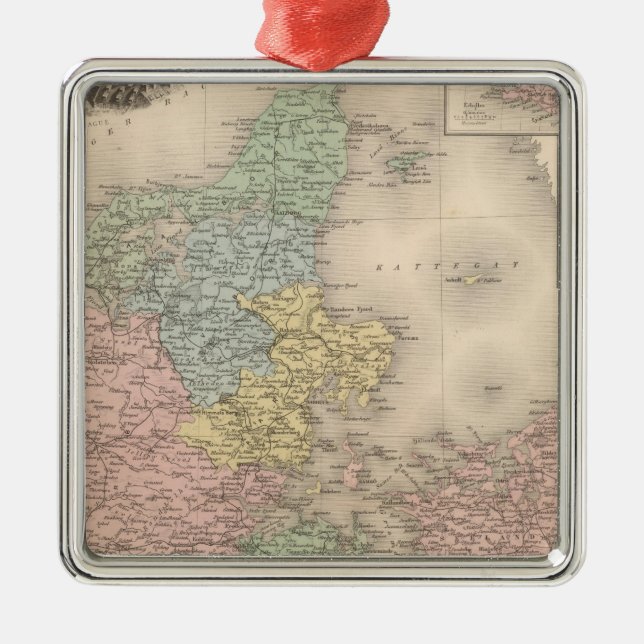 Denmark 2 metal ornament (Front)