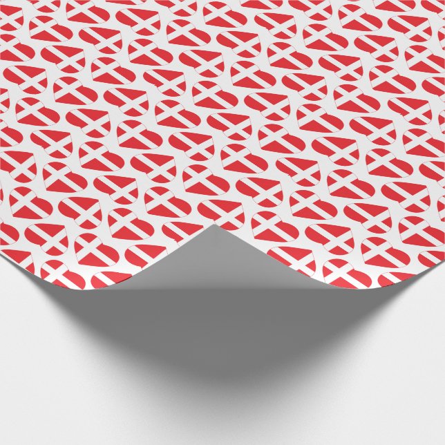 DENMARK HEART SHAPE FLAG WRAPPING PAPER (Corner)